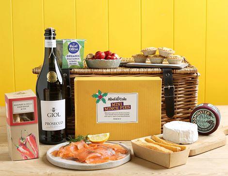 The Luxury Nibbles & Fizz Christmas Hamper