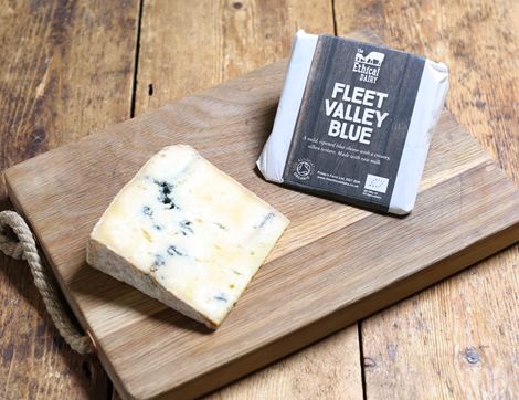 Fleet Valley Blue, Organic, 100% Pasture Fed, The Ethical Dairy (150g)