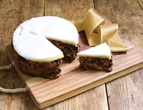 Iced Christmas Cake