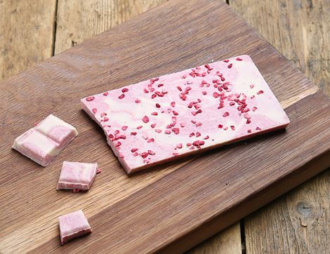 organic raspberry ripple chocolate bar cocoa loco