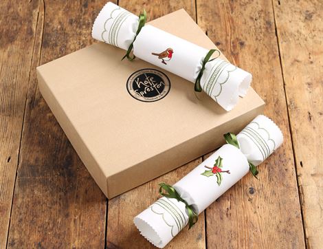 Embroidered Christmas Crackers with Gift Box (Pack of 4)