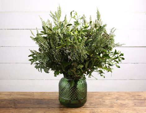 hand-tied christmas flower bouquet