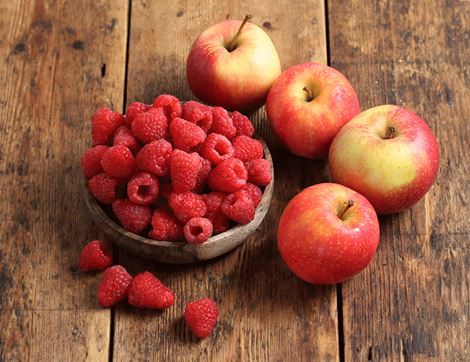 english apples & raspberries