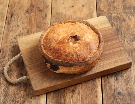 Large Game Pie, B Corp, Non-Organic, Daylesford (900g)