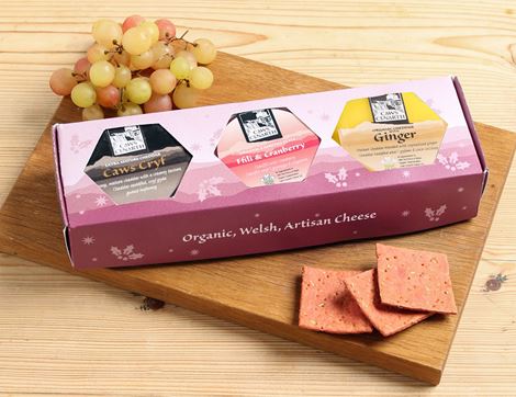 Flavoured Cheddars Trio Gift Box, Organic, Caws Cenarth (600g)