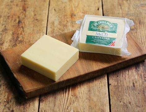 Mild Cheddar, Lye Cross Farm (245g)