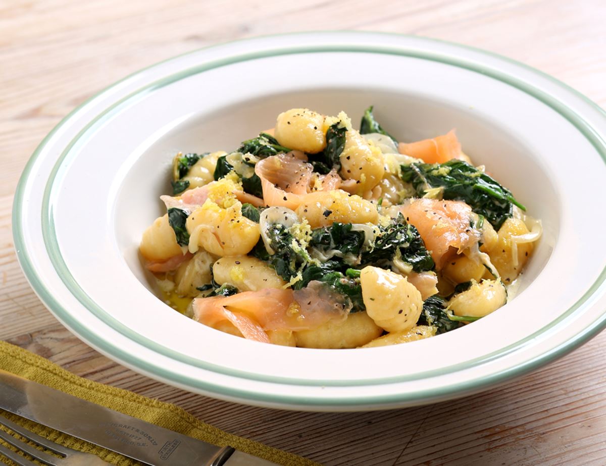 Creamy Smoked Salmon & Spinach Gnocchi