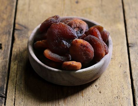 Whole Apricots, Organic, Abel & Cole (125g)