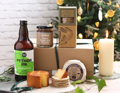 the beer & cheese christmas gift box