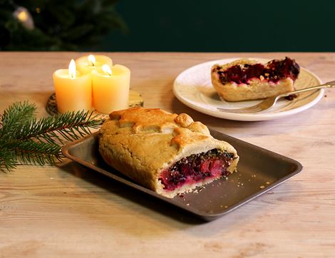 Beetroot & Celeriac Wellington, Organic, Lodge Farm Kitchen (500g)